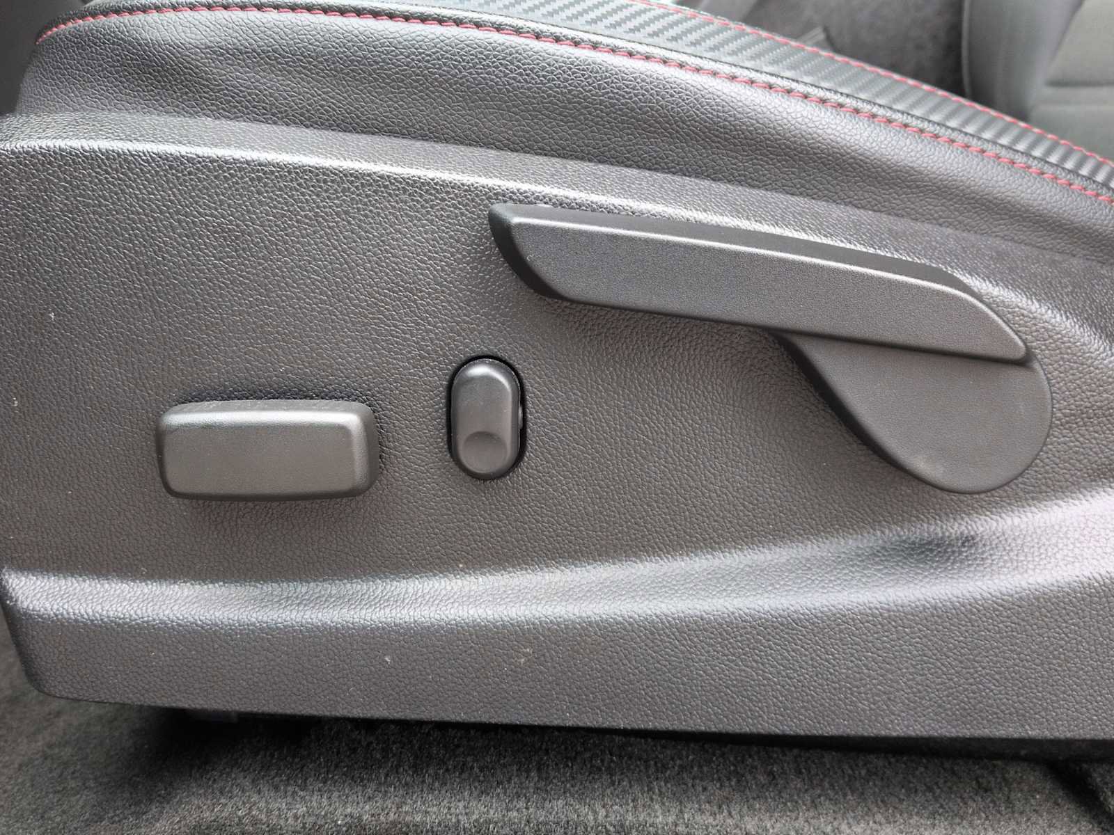 Used 2018 GMC Canyon All Terrain w/ Trailering Package image 15