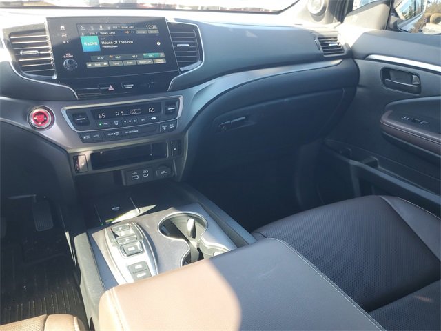 Certified 2024 Honda Passport EX-L image 9