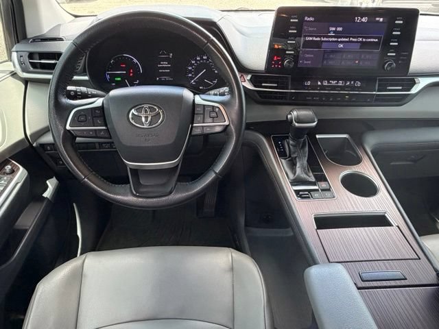 Used 2021 Toyota Sienna XLE AWD/4WD image 19