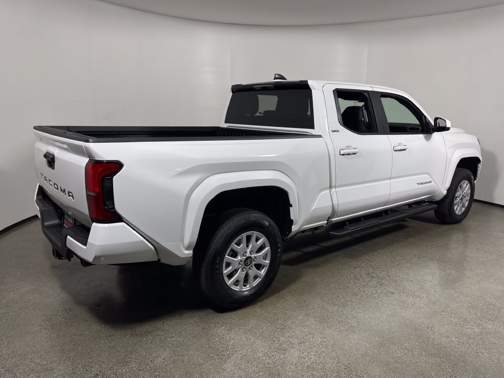 New 2026 Toyota Tacoma SR5 AWD/4WD image 3