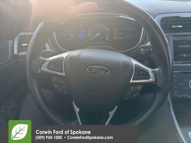 Used 2013 Ford Fusion Titanium w/ Titanium Driver Assist Pkg image 10