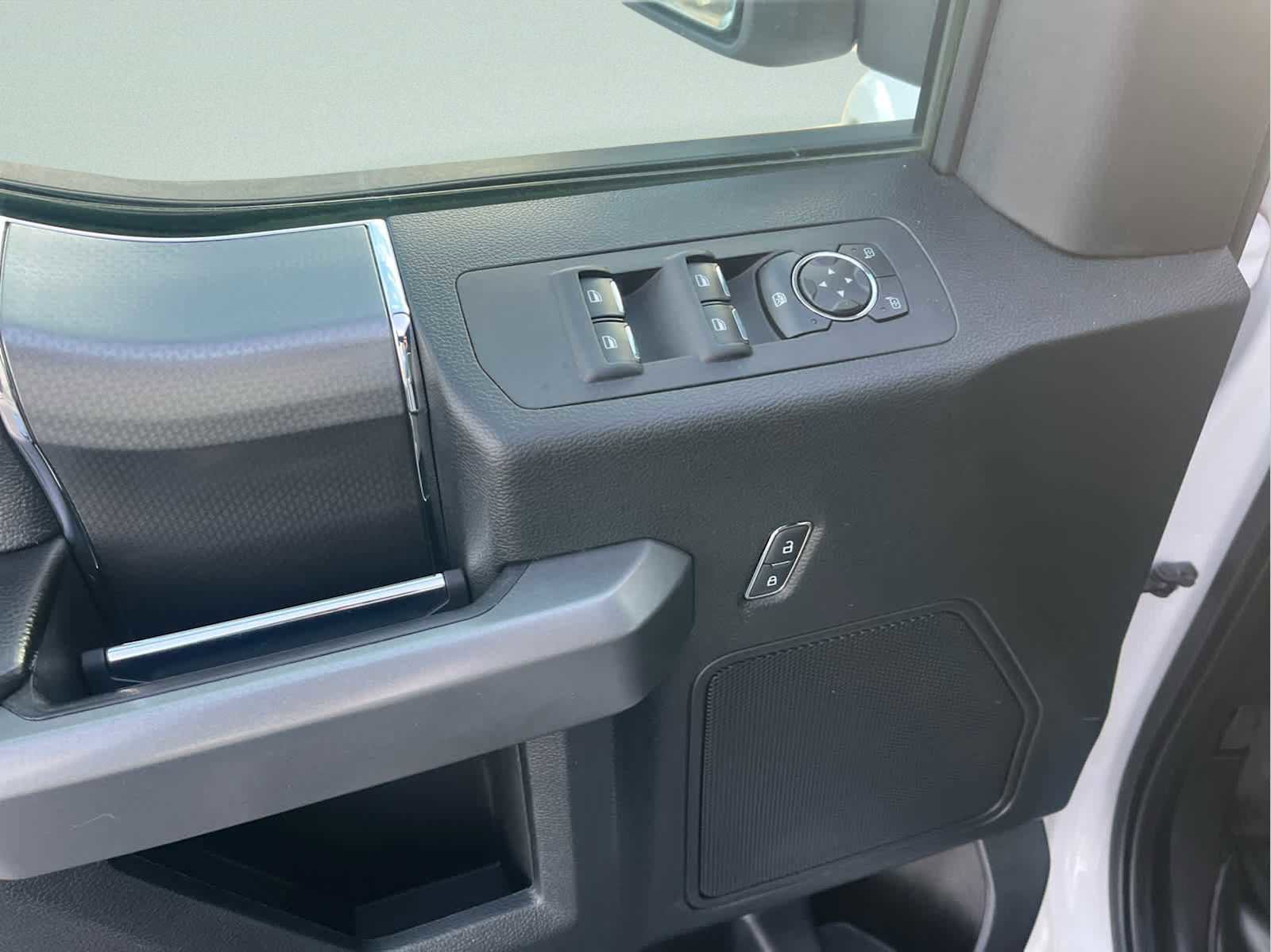 Used 2015 Ford F150 XLT w/ Equipment Group 302A Luxury image 24