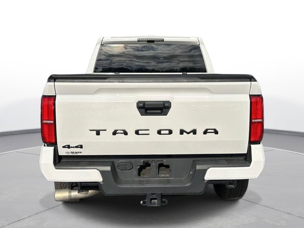 Used 2025 Toyota Tacoma TRD Off-Road AWD/4WD image 7