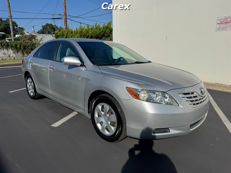 Used 2009 Toyota Camry LE FWD image 3