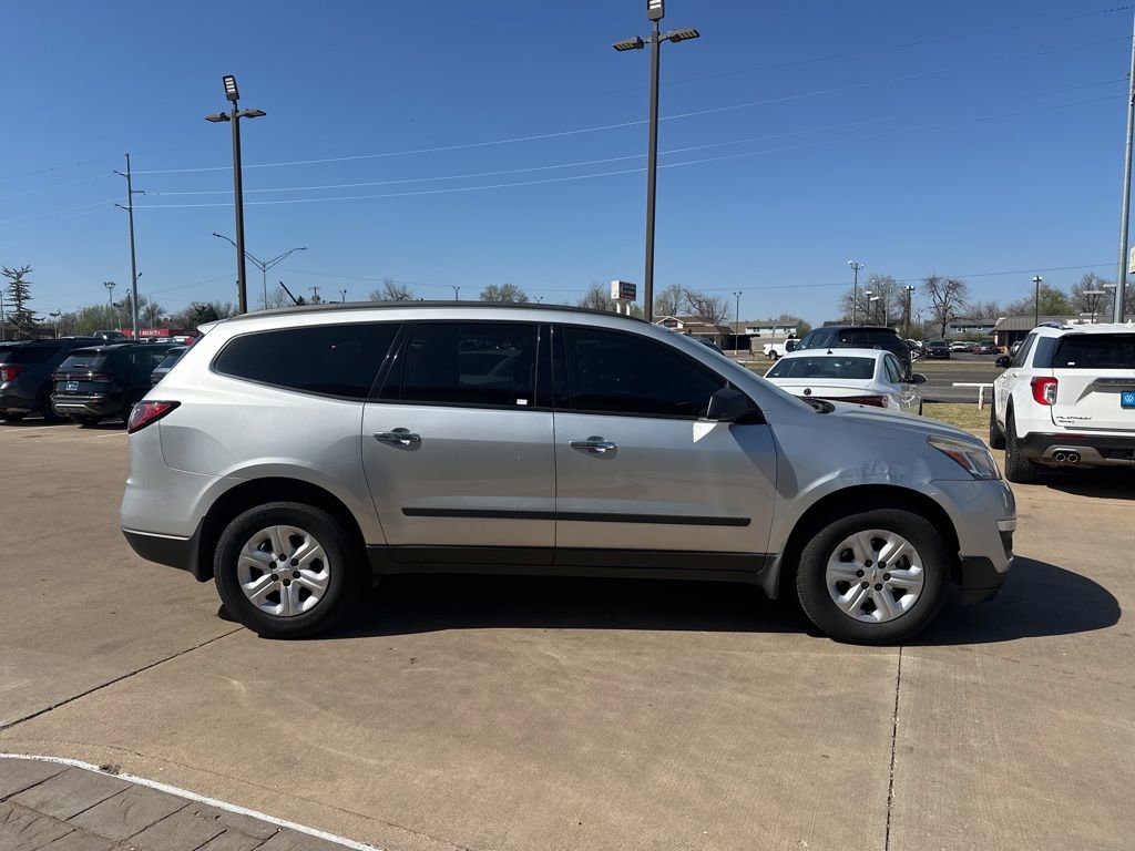 Used 2015 Chevrolet Traverse LS image 4