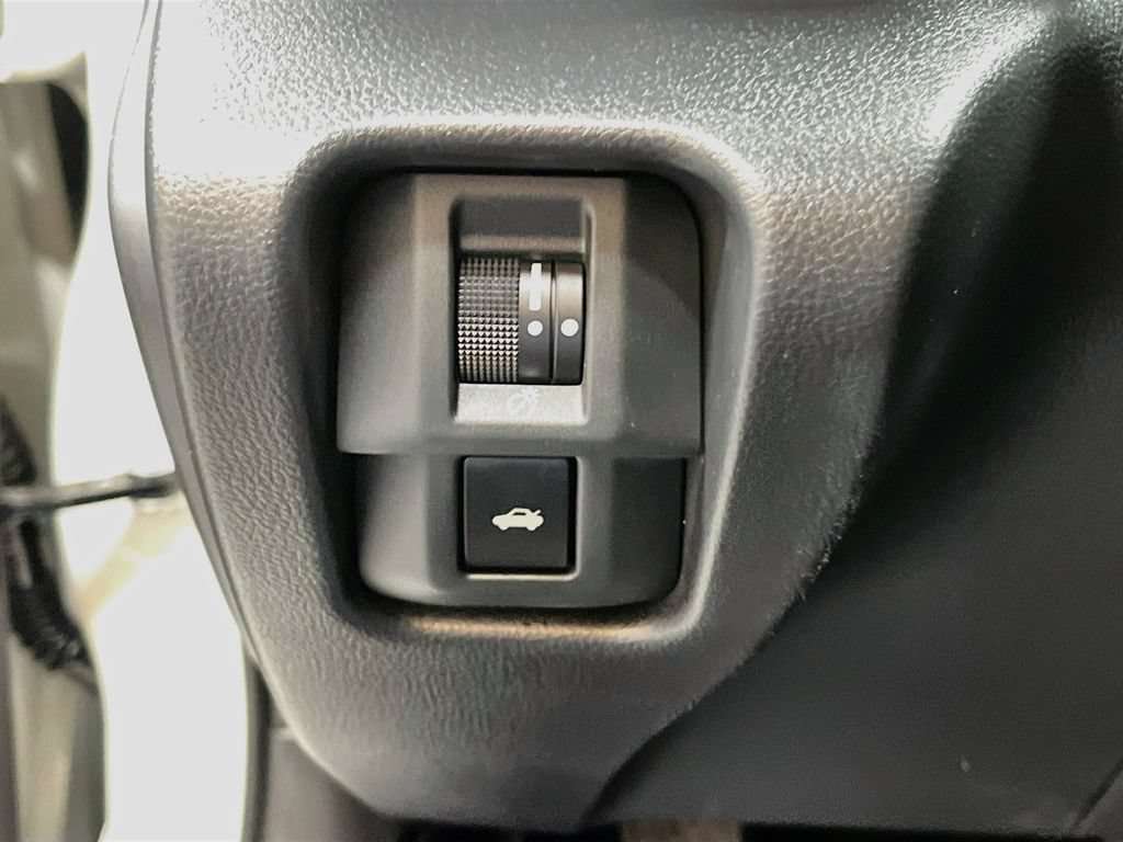 Used 2025 Toyota GR86 w/ ALL Weather Mat Package (TMS) RWD image 10