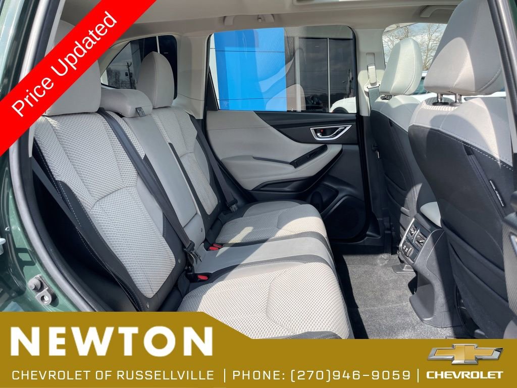 Used 2024 Subaru Forester Premium AWD/4WD image 32