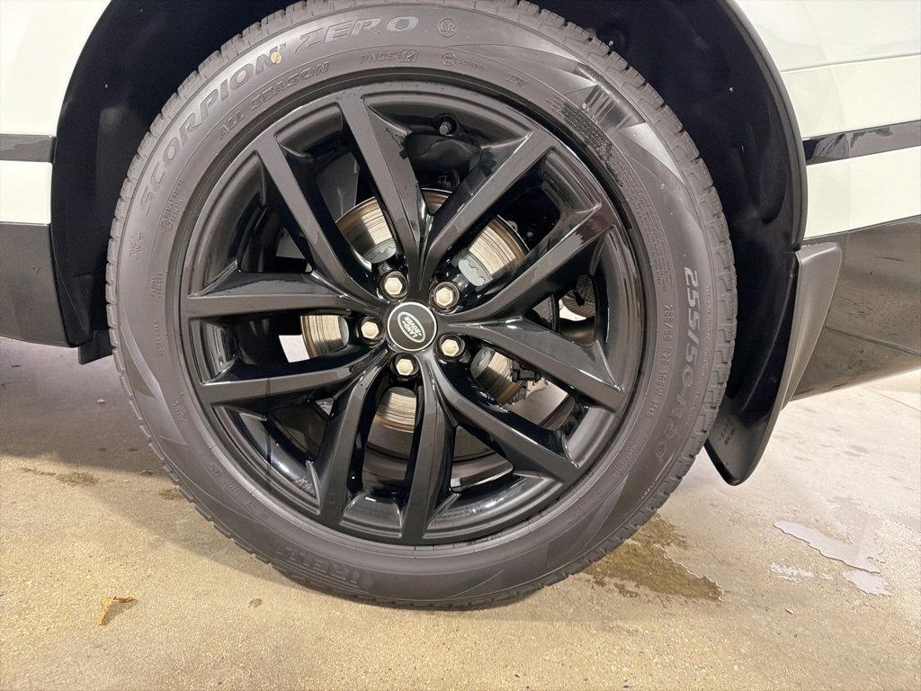 New 2026 Land Rover Range Rover Velar Dynamic SE image 30