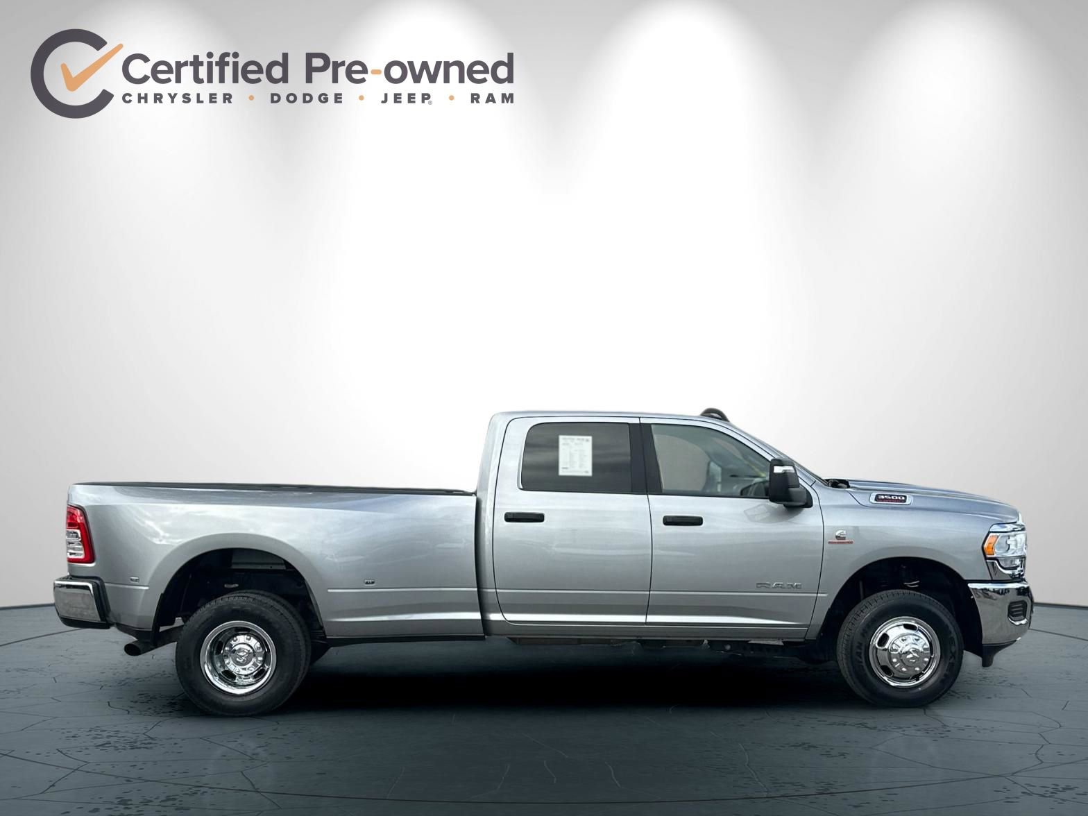 Used 2024 RAM 3500 Big Horn image 3