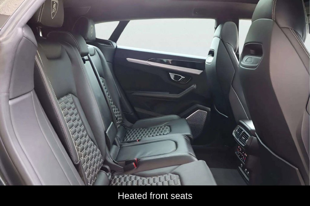 Used 2021 Lamborghini Urus AWD/4WD image 18