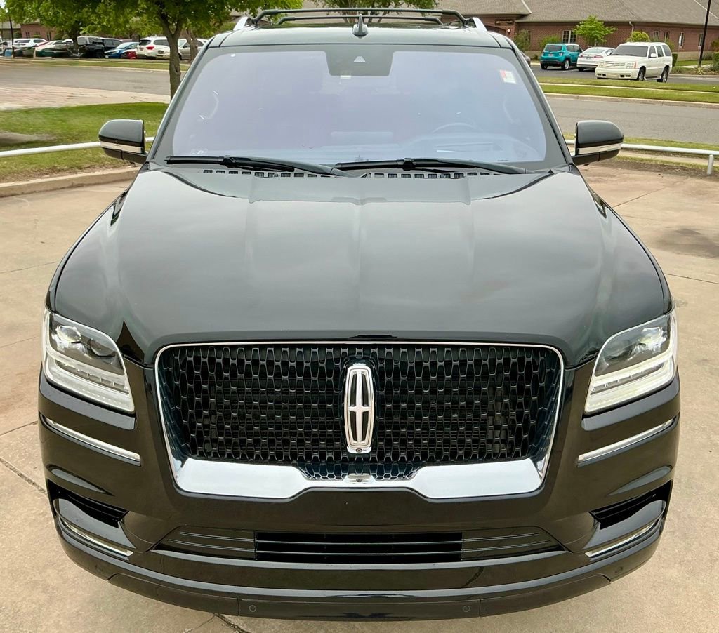 Used 2020 Lincoln Navigator Reserve w/ Equipment Group 208A Reserve AWD/4WD image 9