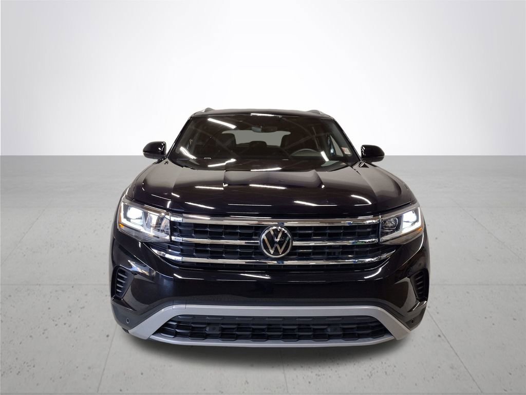 Certified 2022 Volkswagen Atlas Cross Sport SE image 3
