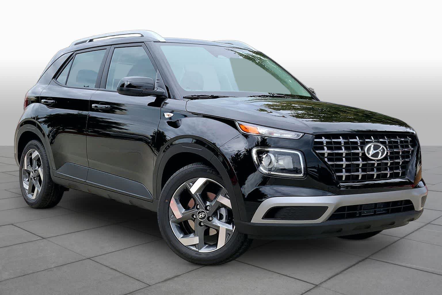 New 2026 Hyundai Venue SEL FWD image 2