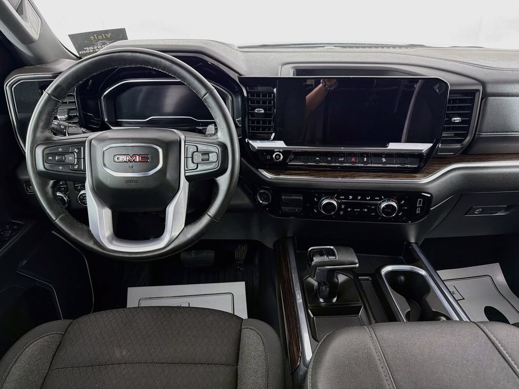 Used 2024 GMC Sierra 1500 Elevation w/ LPO, Elevation Black Package AWD/4WD image 22