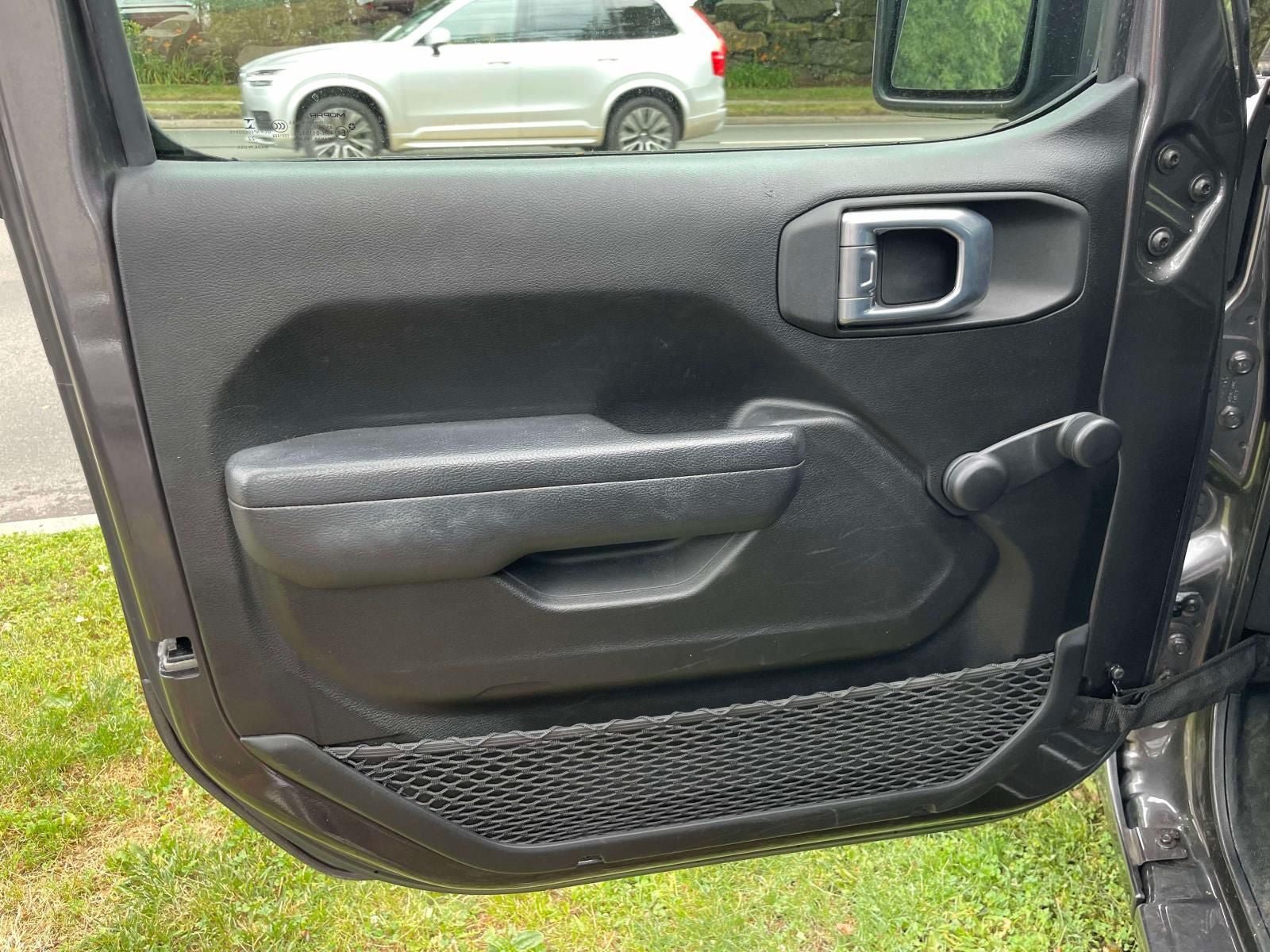 Used 2022 Jeep Wrangler Unlimited Sport AWD/4WD image 15