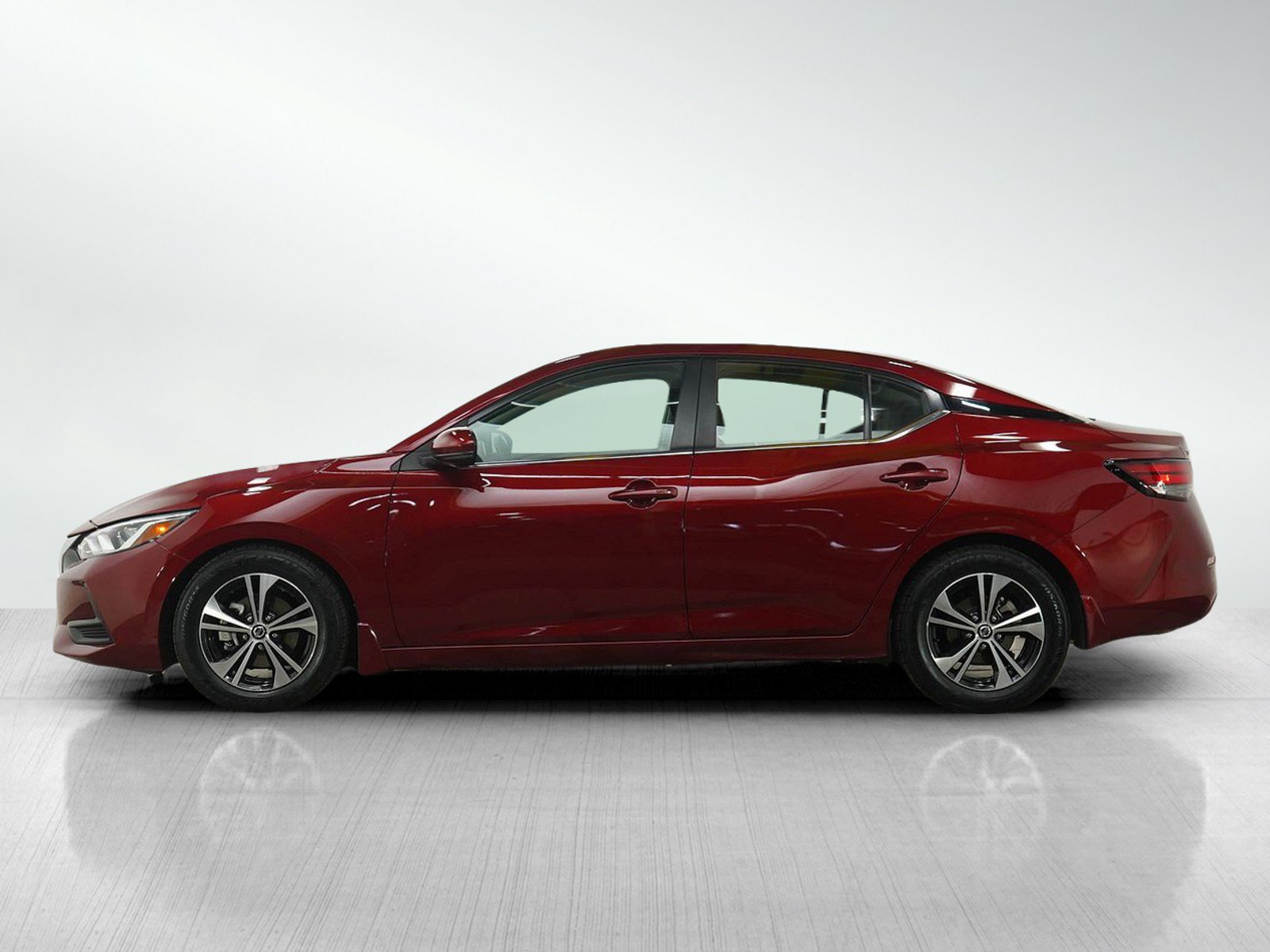 Used 2020 Nissan Sentra SV image 2