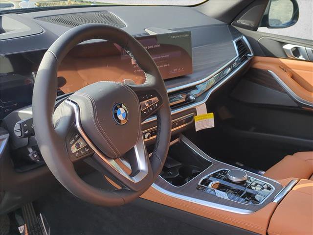 New 2026 BMW X5 xDrive50e w/ Premium Package image 3