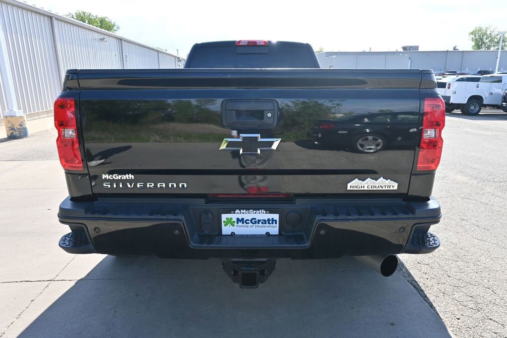 Used 2018 Chevrolet Silverado 3500 High Country AWD/4WD image 8