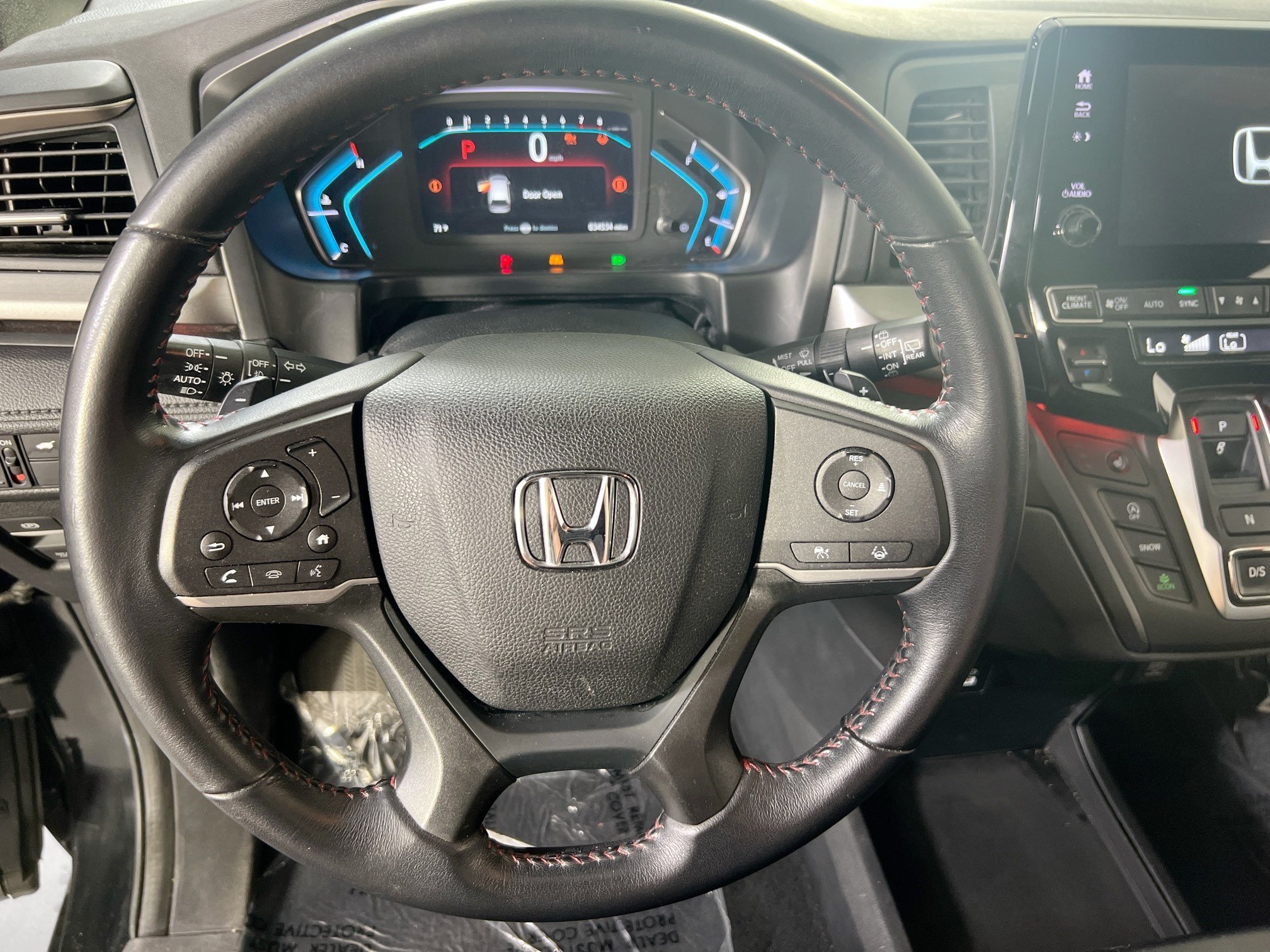 Used 2023 Honda Odyssey Sport image 11