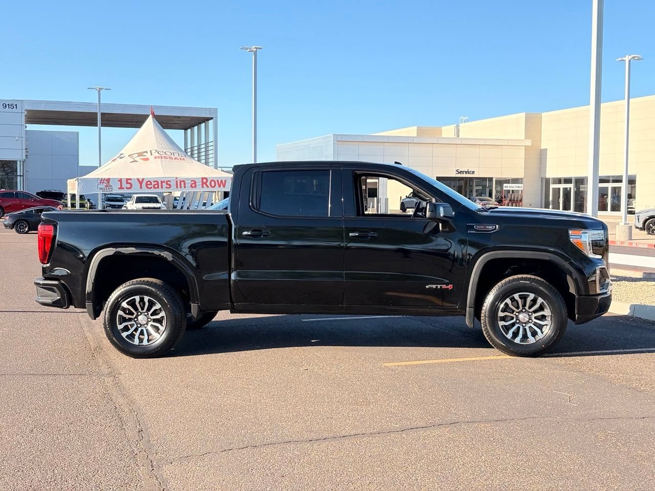 Used 2021 GMC Sierra 1500 AT4 w/ AT4 Value Package AWD/4WD image 8