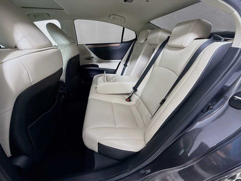 Certified 2023 Lexus ES 350 w/ Premium Package image 26