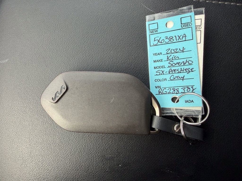 Used 2024 Kia Sorento SX Prestige image 35