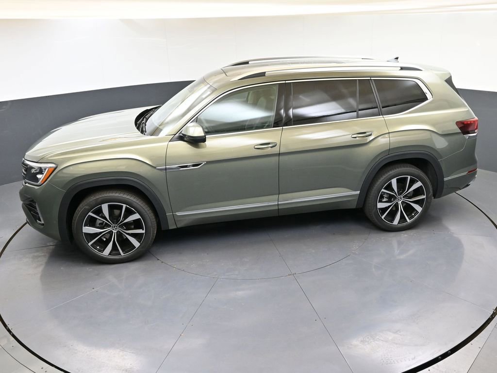Used 2025 Volkswagen Atlas SEL Premium R-Line image 47