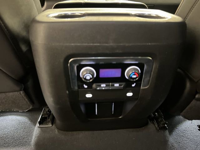 Used 2023 Chevrolet Suburban Premier image 20