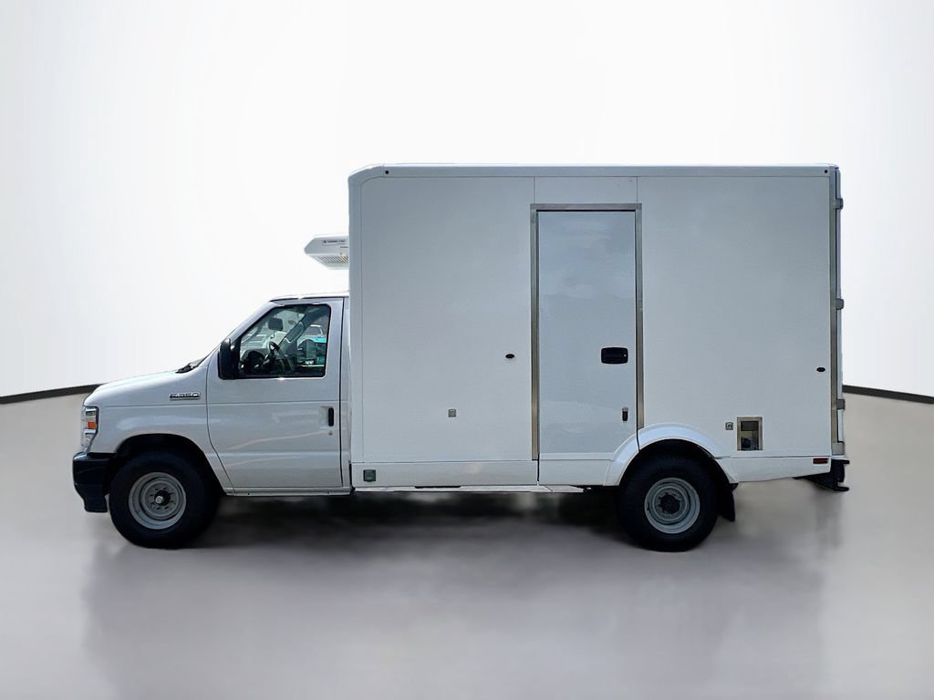 Used 2023 Ford E-350 and Econoline 350 Super Duty w/ Power Windows & Locks Group RWD image 8