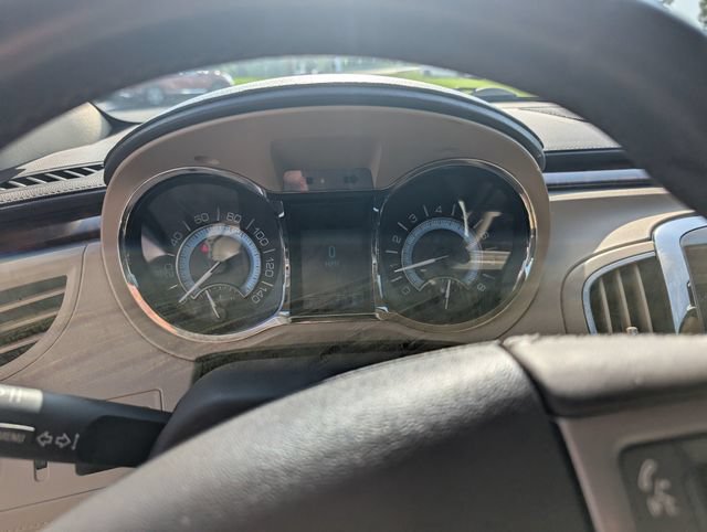 Used 2010 Buick LaCrosse CXL FWD image 18