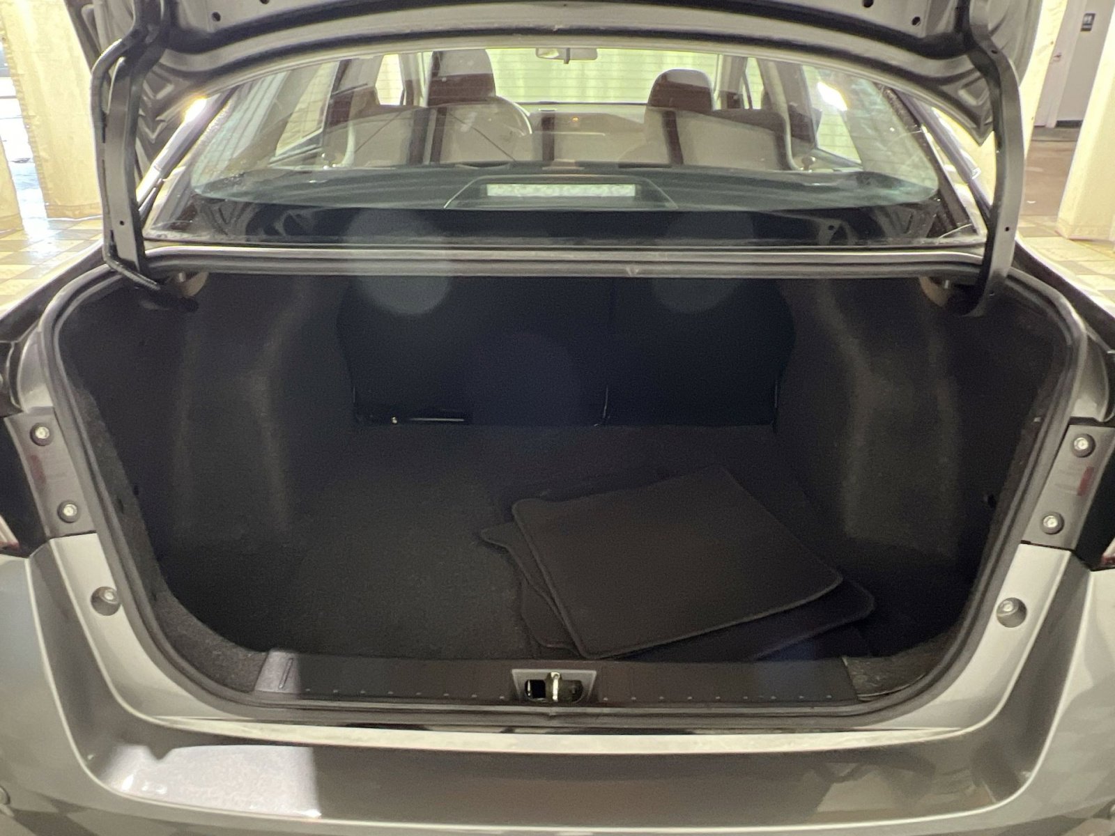 Used 2021 Nissan Versa S image 22