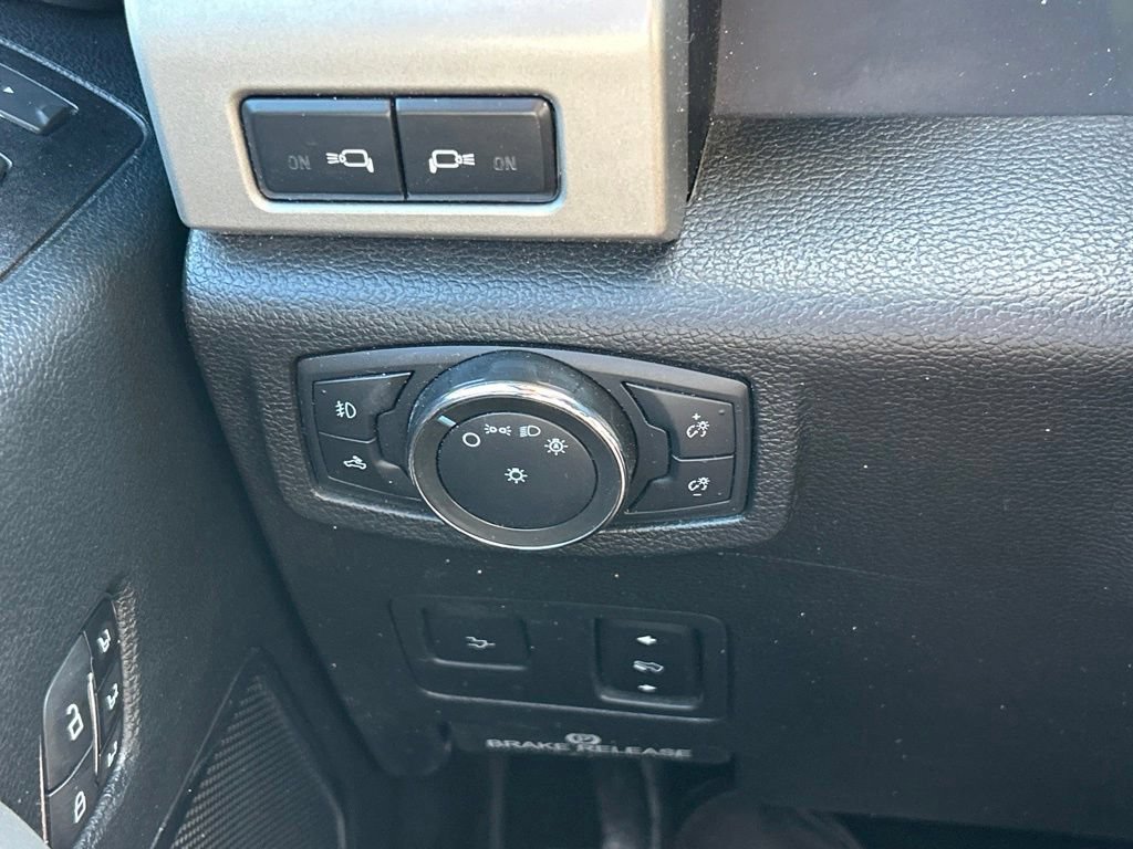 Used 2021 Ford F250 Lariat w/ Lariat Ultimate Package AWD/4WD image 22