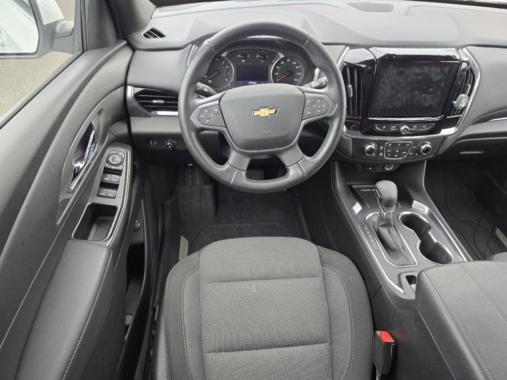 Used 2023 Chevrolet Traverse LT image 19