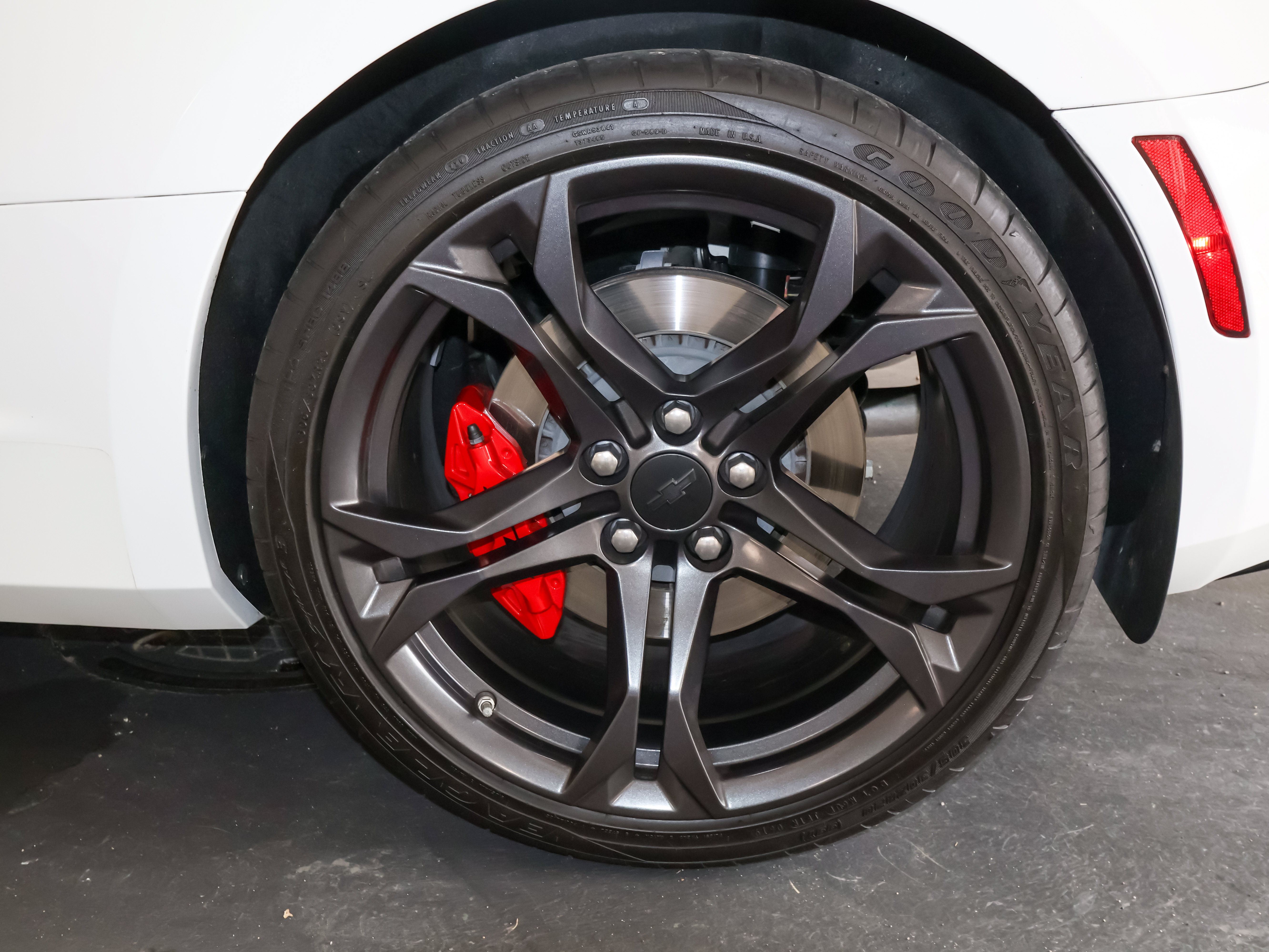 Used 2019 Chevrolet Camaro SS RWD image 37