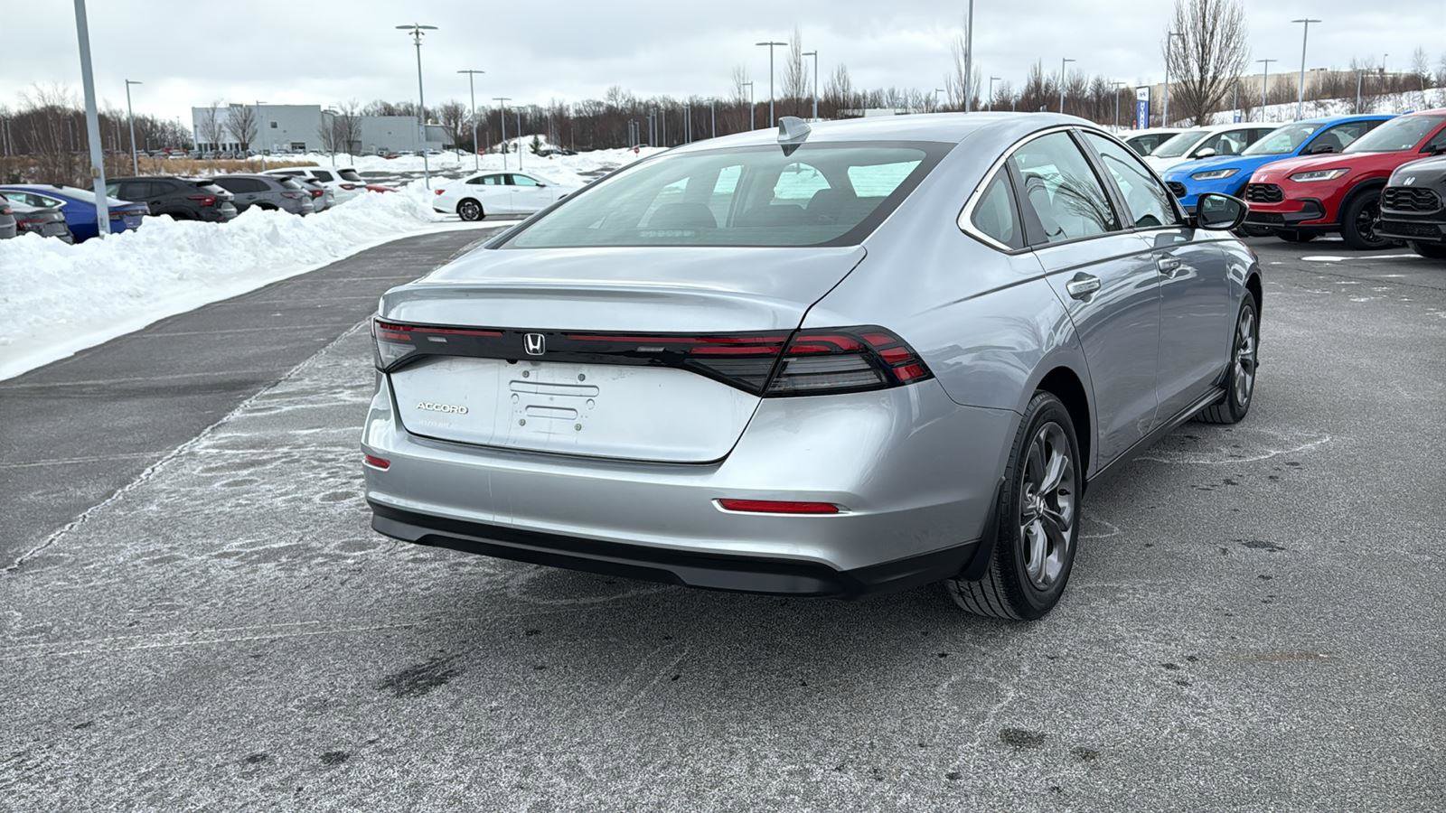 Used 2023 Honda Accord EX image 7