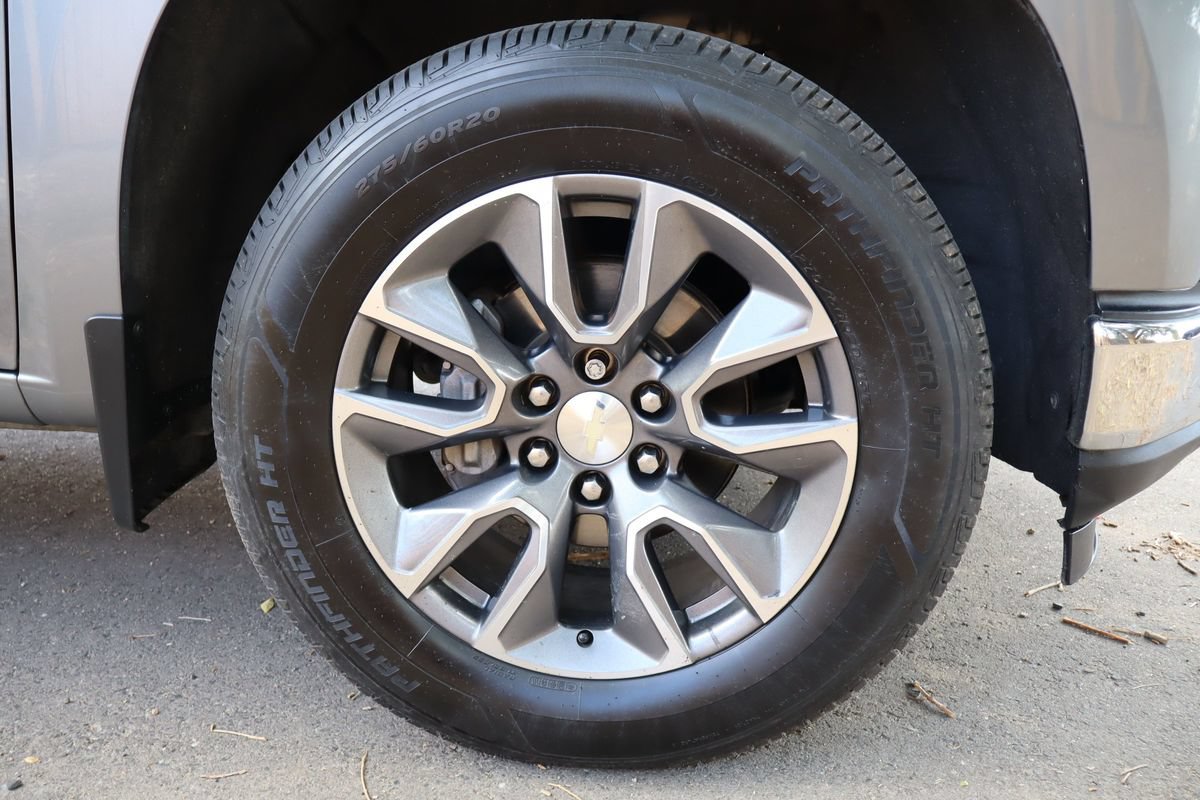 Used 2020 Chevrolet Silverado 1500 LT w/ Texas Edition RWD image 43