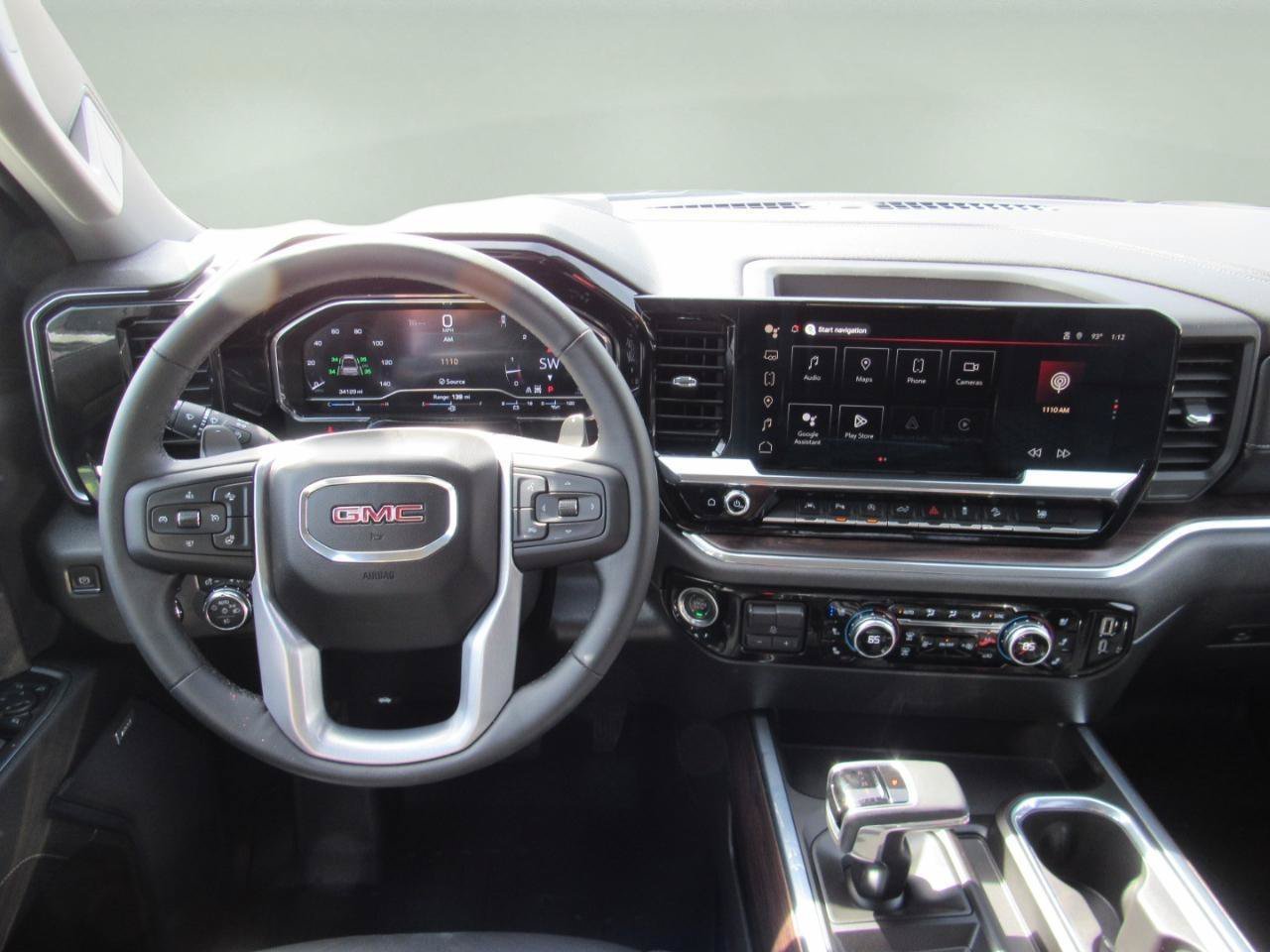Used 2023 GMC Sierra 1500 SLT w/ SLT Premium Plus Package AWD/4WD image 5