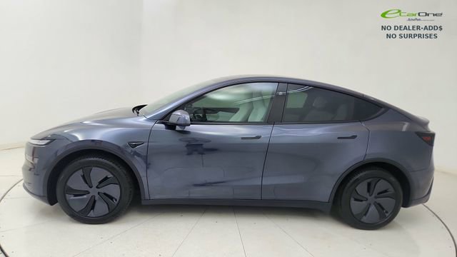 Used 2026 Tesla Model Y 2WD image 3