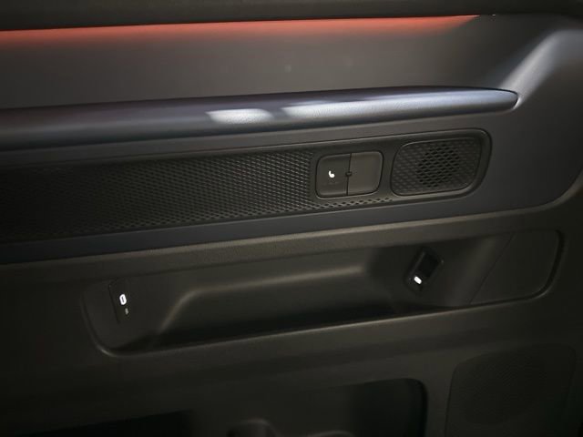 New 2025 Volkswagen ID. Buzz Pro S image 30