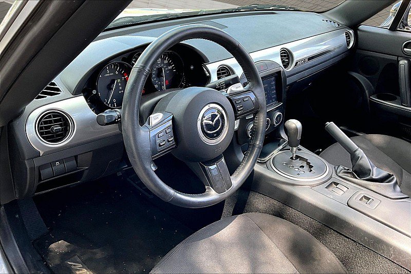 Used 2015 MAZDA MX-5 Miata Club RWD image 10