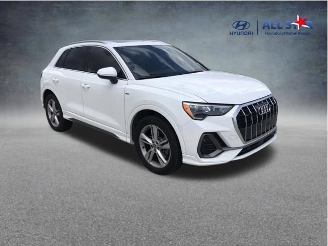 Used 2020 Audi Q3 2.0T Premium w/ Convenience Package AWD/4WD image 1