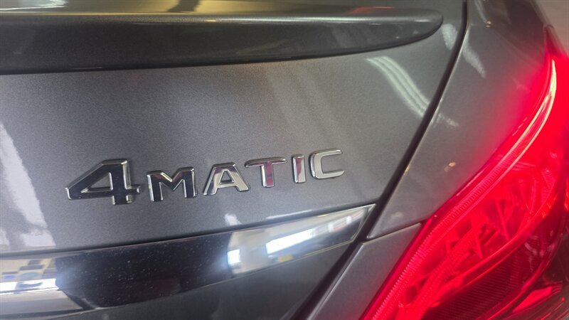 Used 2017 Mercedes-Benz C 300 4MATIC Sedan image 36