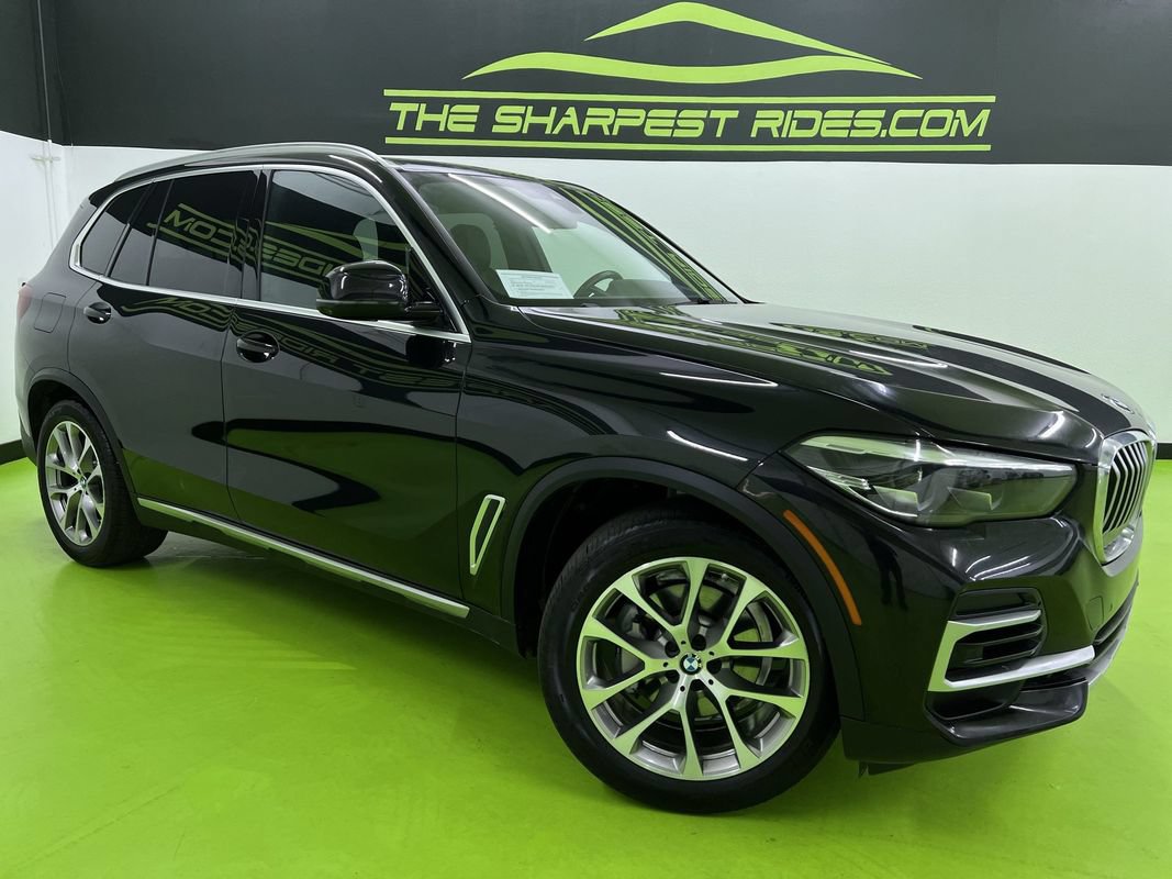 Used 2022 BMW X5 xDrive40i w/ Premium Package AWD/4WD image 1