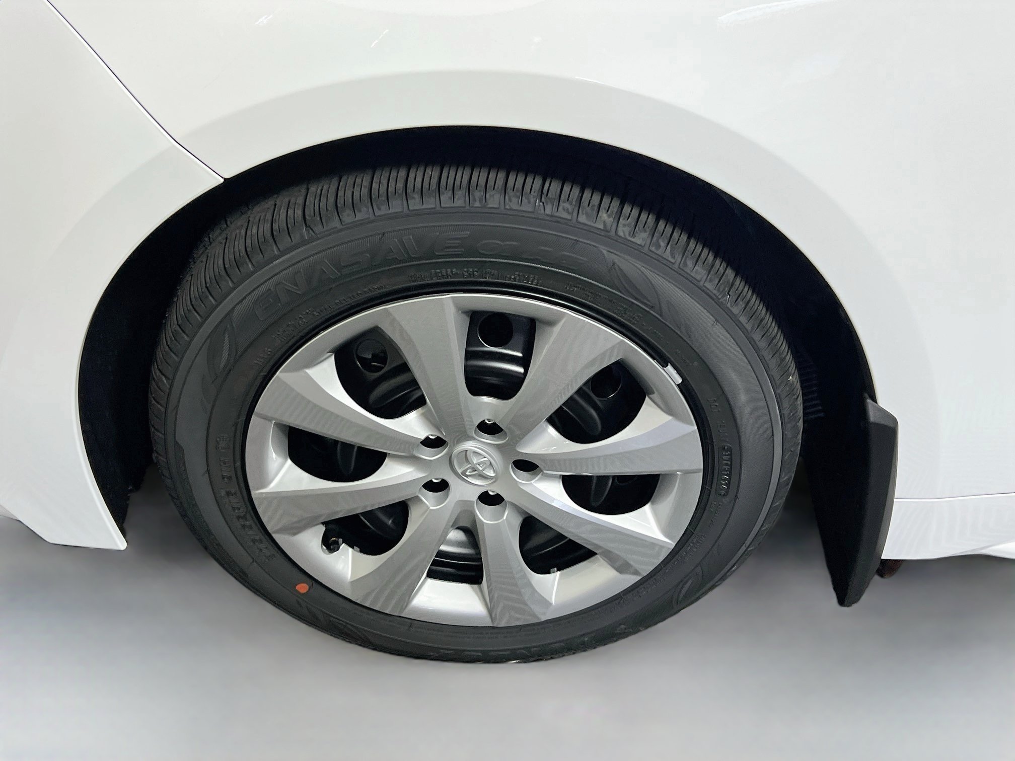 New 2027 Toyota Corolla LE FWD image 13