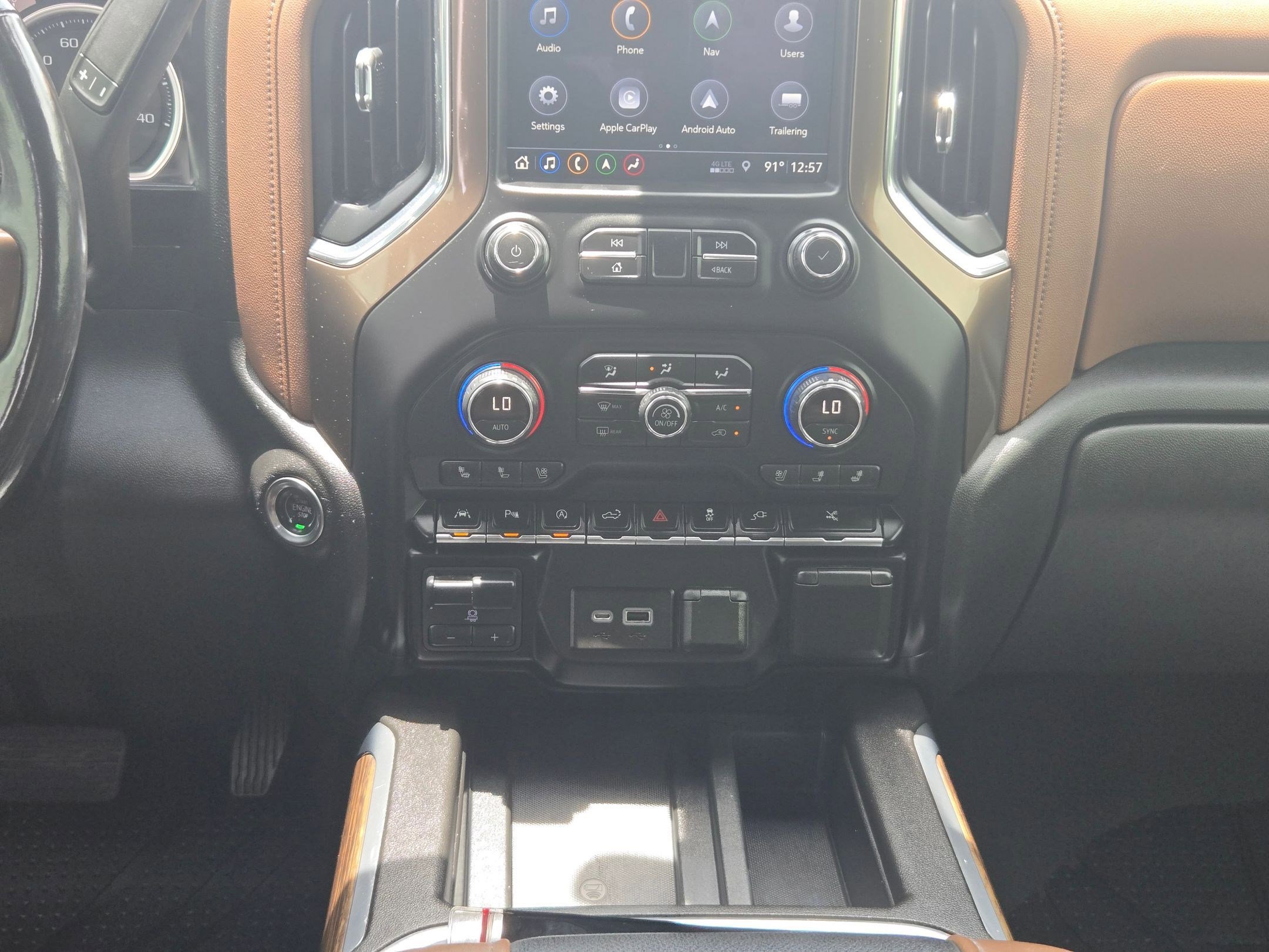 Used 2019 Chevrolet Silverado 1500 High Country w/ Technology Package AWD/4WD image 17