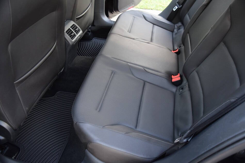 Used 2015 Volkswagen Golf TDI S FWD image 43