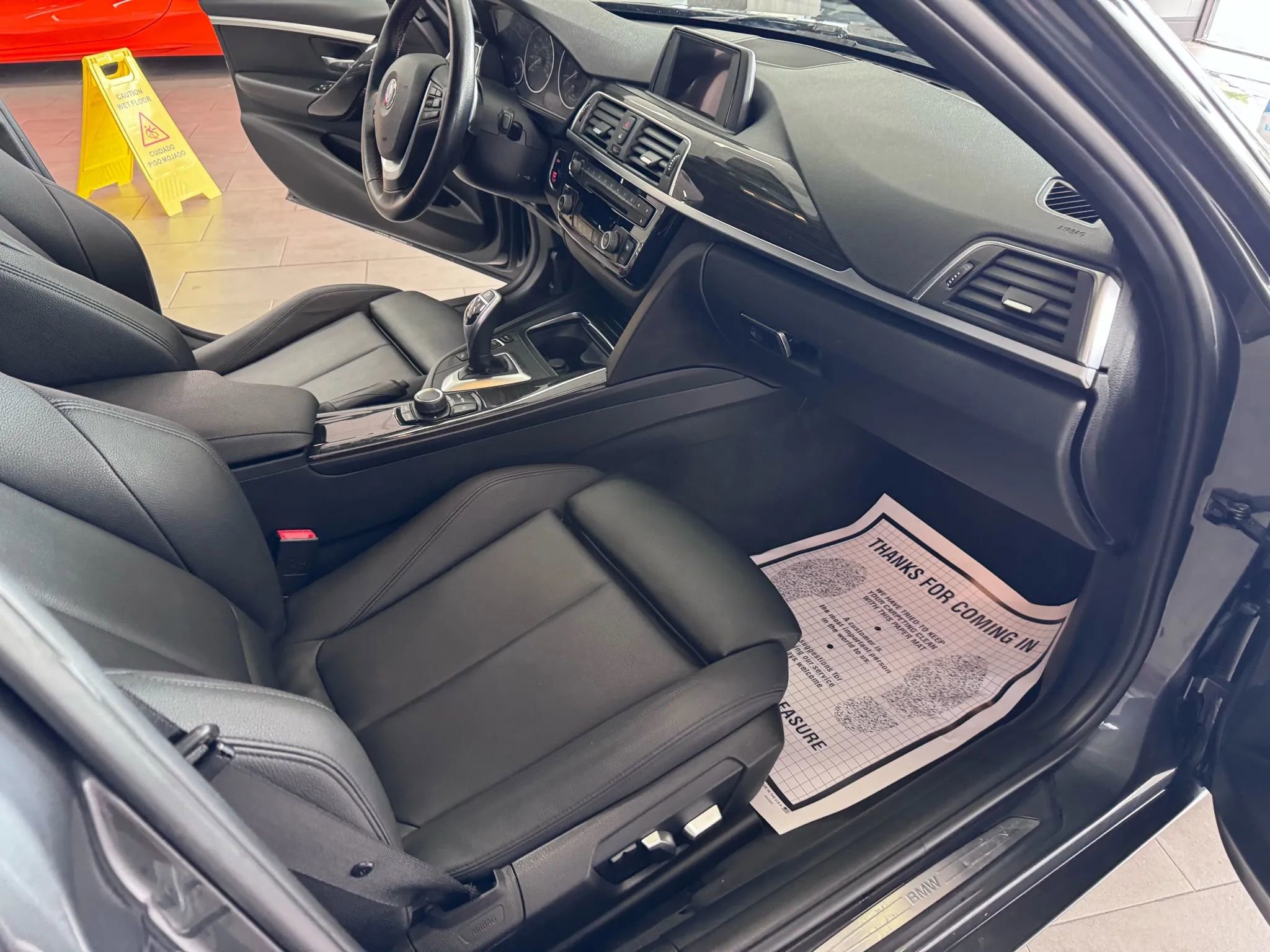 Used 2017 BMW 330i xDrive Sedan image 12