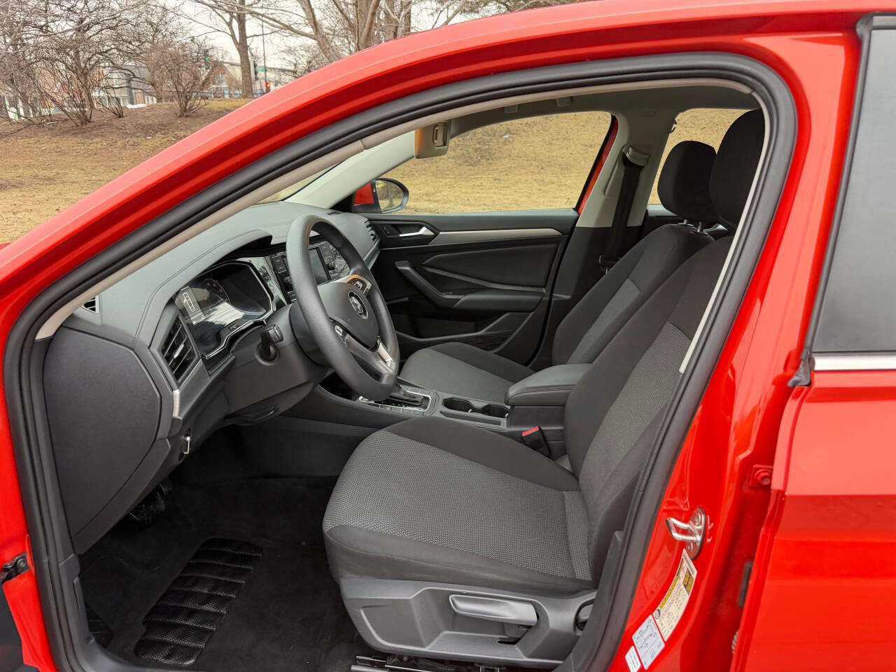 Used 2021 Volkswagen Jetta R-Line image 9