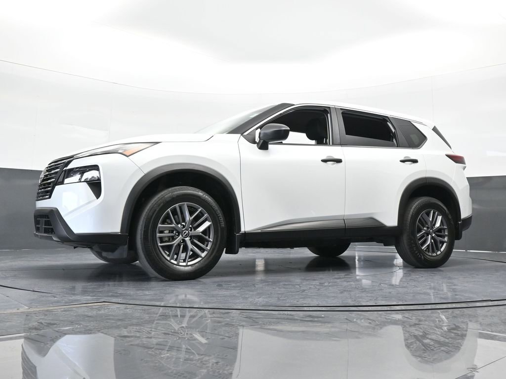 Used 2024 Nissan Rogue S image 50