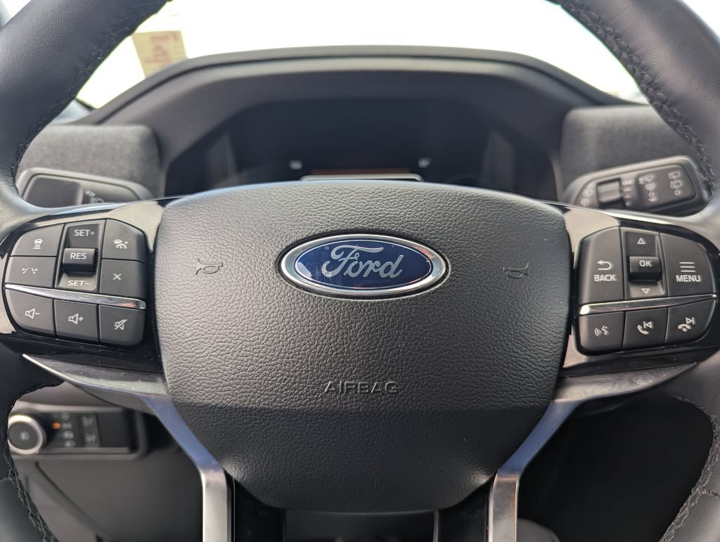 Used 2026 Ford Explorer Platinum w/ LUX Leather Package AWD/4WD image 20